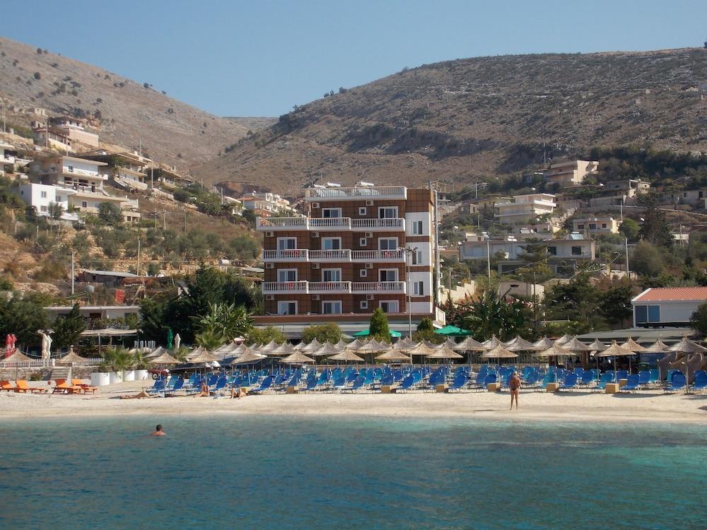 Mucobega Hotel Sarande Ngoại thất bức ảnh