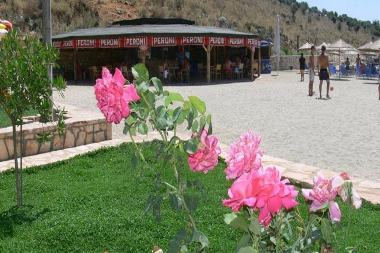 Mucobega Hotel Sarande Ngoại thất bức ảnh